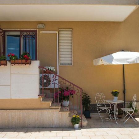 Di Fiore In Fiore Lt Conversano Dış mekan fotoğraf